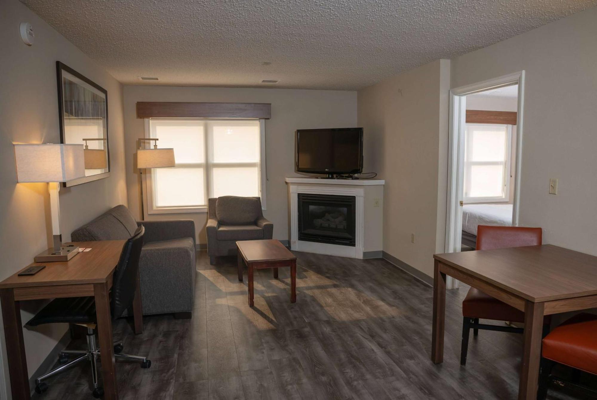 Hawthorn Suites By Wyndham Erie Kearsarge Dış mekan fotoğraf